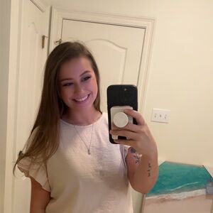 Meet your Posher, Jasmine